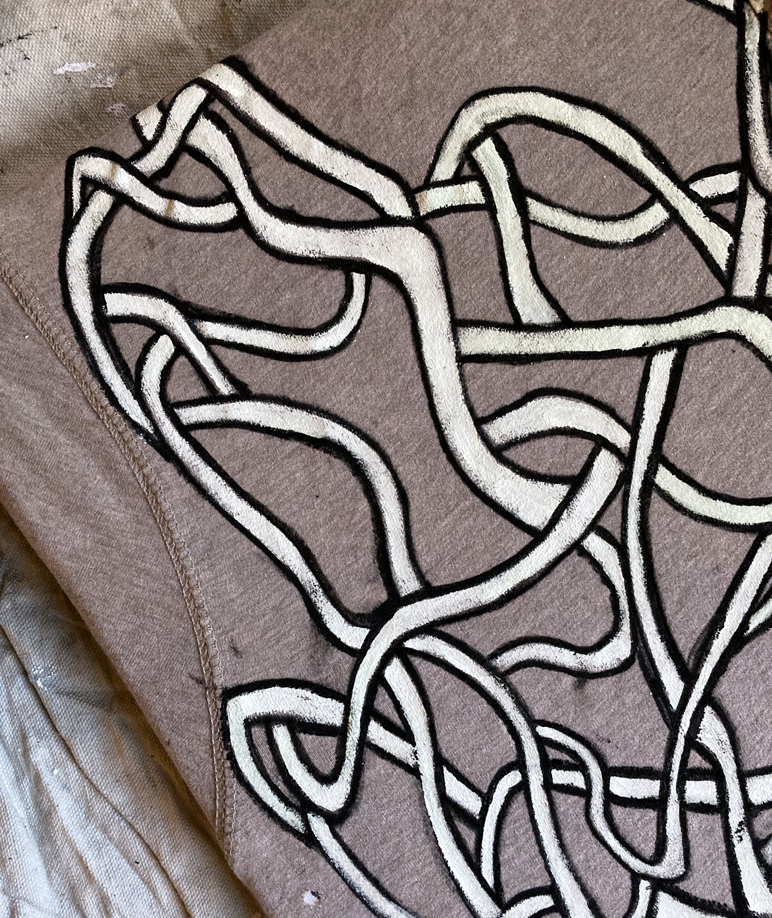 Knot Laid on Cloth
